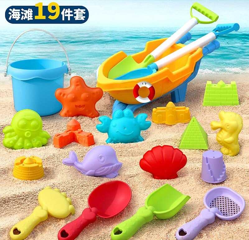 Пісочний набір W 218-45 (30/2) розмір тачки - 27х13х11 см, висота відра - 9 см,  граблі, сито, 4 лопатки, 11 формочок, в сітці